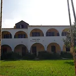 Santa Maria בית הארחה